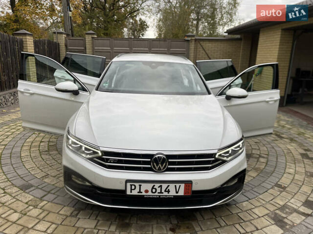 Фольксваген Пассат, объемом двигателя 1.97 л и пробегом 165 тыс. км за 27900 $, фото 15 на Automoto.ua