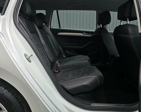 Фольксваген Пассат, объемом двигателя 2 л и пробегом 200 тыс. км за 24000 $, фото 35 на Automoto.ua