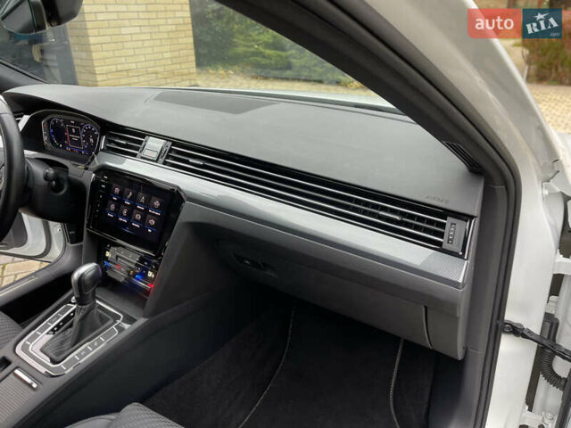 Фольксваген Пассат, объемом двигателя 1.97 л и пробегом 165 тыс. км за 27900 $, фото 26 на Automoto.ua