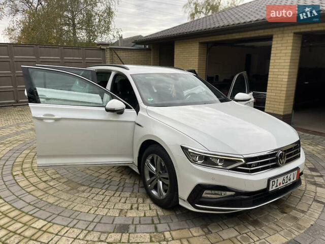 Фольксваген Пассат, объемом двигателя 1.97 л и пробегом 165 тыс. км за 27900 $, фото 16 на Automoto.ua