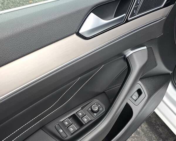 Фольксваген Пассат, объемом двигателя 2 л и пробегом 200 тыс. км за 24000 $, фото 30 на Automoto.ua