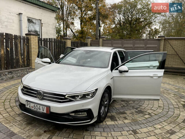 Фольксваген Пассат, объемом двигателя 1.97 л и пробегом 165 тыс. км за 27900 $, фото 20 на Automoto.ua