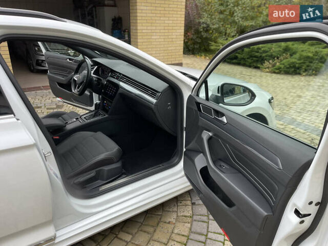 Фольксваген Пассат, объемом двигателя 1.97 л и пробегом 165 тыс. км за 27900 $, фото 22 на Automoto.ua