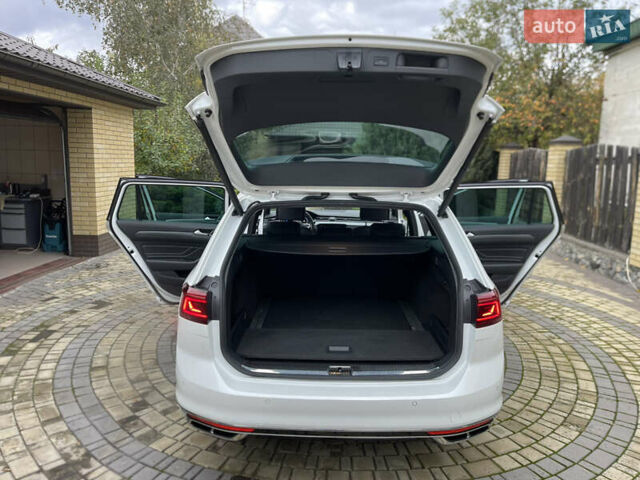 Фольксваген Пассат, объемом двигателя 1.97 л и пробегом 165 тыс. км за 27900 $, фото 33 на Automoto.ua