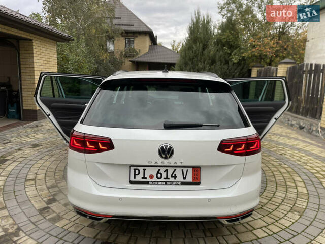 Фольксваген Пассат, объемом двигателя 1.97 л и пробегом 165 тыс. км за 27900 $, фото 18 на Automoto.ua
