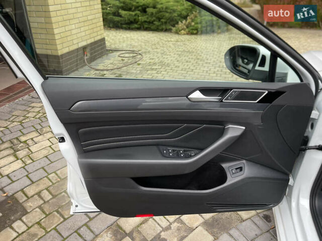 Фольксваген Пассат, объемом двигателя 1.97 л и пробегом 165 тыс. км за 27900 $, фото 43 на Automoto.ua