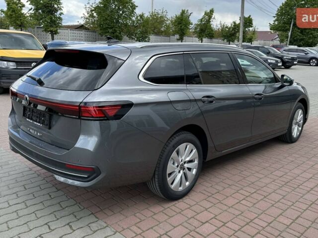 Фольксваген Пассат, объемом двигателя 1.98 л и пробегом 0 тыс. км за 42000 $, фото 3 на Automoto.ua