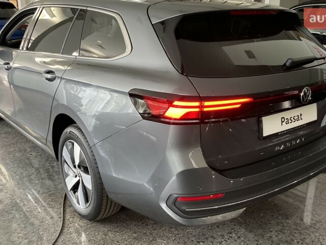 купить новое авто Фольксваген Пассат 2025 года от официального дилера Автодім Атлант на Вацлава Гавела Фольксваген фото
