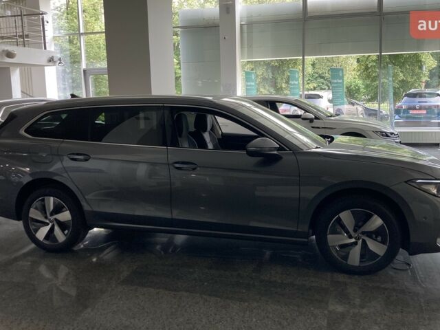 купить новое авто Фольксваген Пассат 2025 года от официального дилера Автодім Атлант на Вацлава Гавела Фольксваген фото