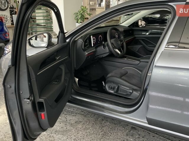 купить новое авто Фольксваген Пассат 2025 года от официального дилера Автодім Атлант на Вацлава Гавела Фольксваген фото