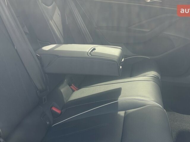 Фольксваген Пассат, объемом двигателя 1.97 л и пробегом 0 тыс. км за 49000 $, фото 11 на Automoto.ua