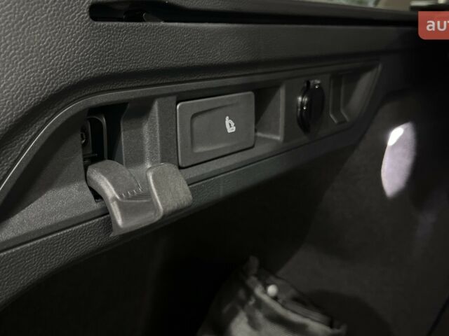 Фольксваген Пассат, об'ємом двигуна 1.97 л та пробігом 0 тис. км за 44186 $, фото 41 на Automoto.ua