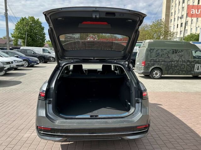 Фольксваген Пассат, объемом двигателя 1.97 л и пробегом 0 тыс. км за 47000 $, фото 17 на Automoto.ua