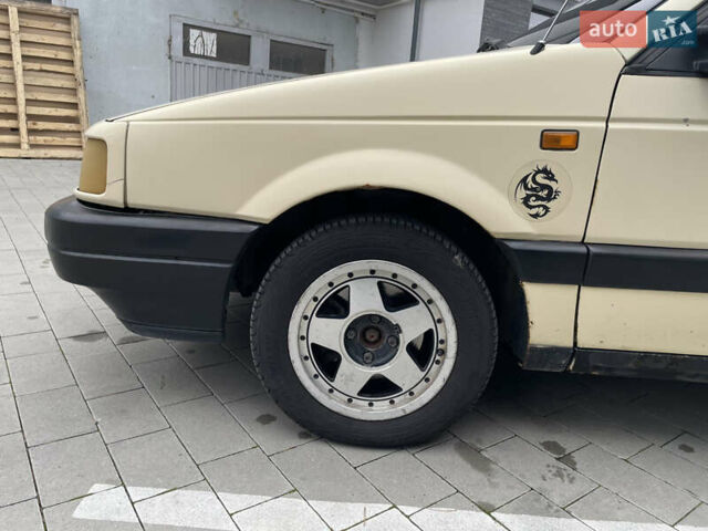 Жовтий Фольксваген Пассат, об'ємом двигуна 1.9 л та пробігом 500 тис. км за 1400 $, фото 15 на Automoto.ua