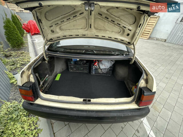 Жовтий Фольксваген Пассат, об'ємом двигуна 1.9 л та пробігом 500 тис. км за 1400 $, фото 30 на Automoto.ua