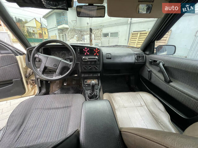 Жовтий Фольксваген Пассат, об'ємом двигуна 1.9 л та пробігом 500 тис. км за 1400 $, фото 25 на Automoto.ua