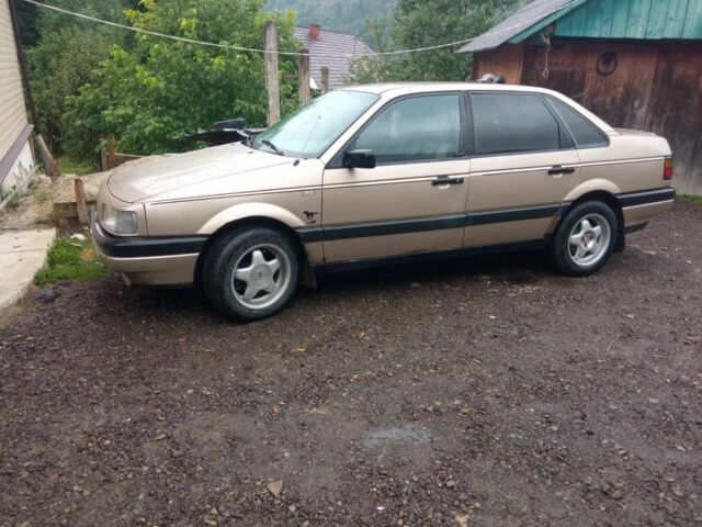 Жовтий Фольксваген Пассат, об'ємом двигуна 0 л та пробігом 2 тис. км за 1100 $, фото 1 на Automoto.ua