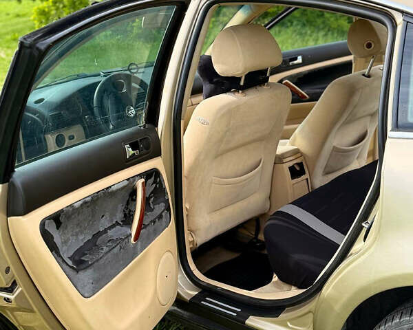 Желтый Фольксваген Пассат, объемом двигателя 2.77 л и пробегом 440 тыс. км за 3500 $, фото 8 на Automoto.ua