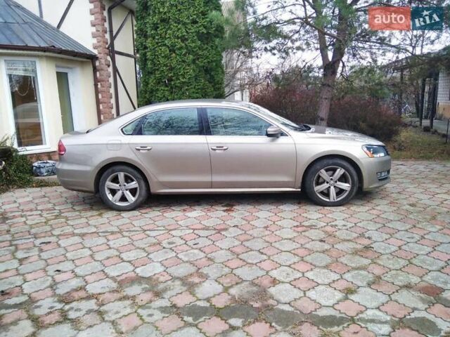 Желтый Фольксваген Пассат, объемом двигателя 1.8 л и пробегом 160 тыс. км за 10500 $, фото 6 на Automoto.ua