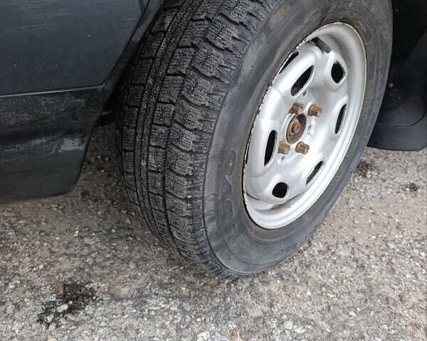 Желтый Фольксваген Пассат, объемом двигателя 1.59 л и пробегом 510 тыс. км за 1350 $, фото 14 на Automoto.ua