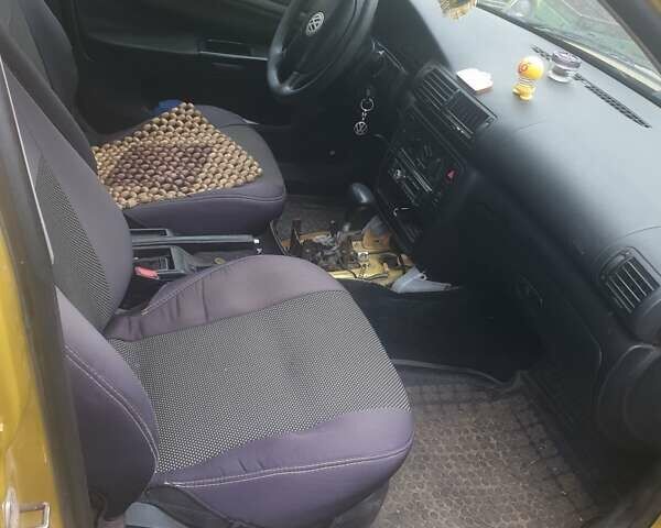 Жовтий Фольксваген Пассат, об'ємом двигуна 1.9 л та пробігом 670 тис. км за 2500 $, фото 3 на Automoto.ua