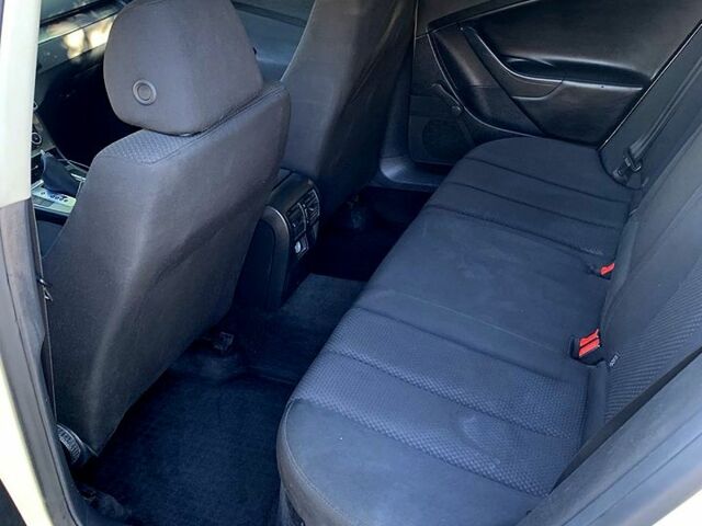 Желтый Фольксваген Пассат, объемом двигателя 2 л и пробегом 350 тыс. км за 3550 $, фото 7 на Automoto.ua