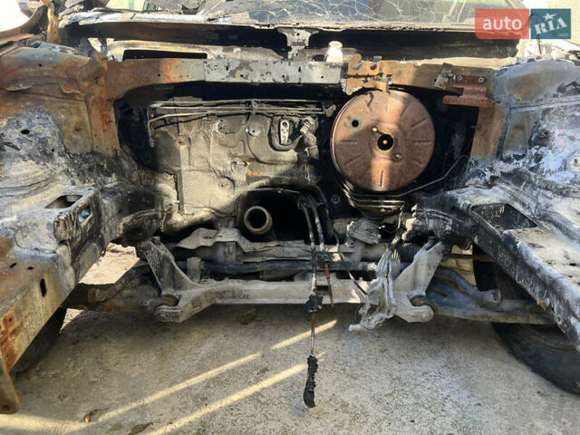 Жовтий Фольксваген Пассат, об'ємом двигуна 1.97 л та пробігом 276 тис. км за 3999 $, фото 14 на Automoto.ua