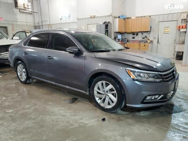 Серый Фольксваген Пассат, объемом двигателя 0 л и пробегом 139 тыс. км за 3700 $, фото 3 на Automoto.ua