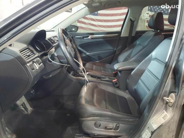 Серый Фольксваген Пассат, объемом двигателя 0 л и пробегом 139 тыс. км за 3700 $, фото 7 на Automoto.ua