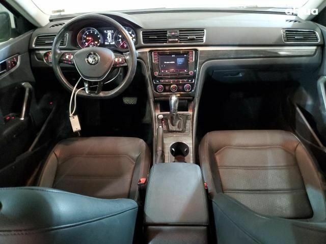 Серый Фольксваген Пассат, объемом двигателя 0 л и пробегом 139 тыс. км за 3700 $, фото 8 на Automoto.ua