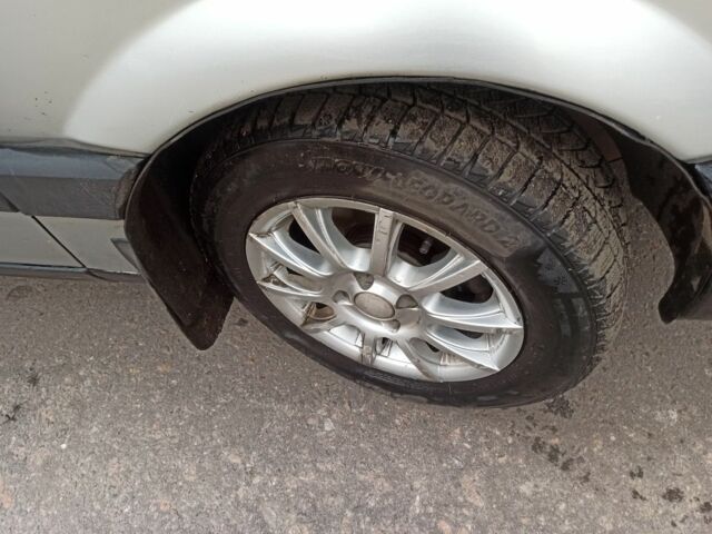 Серый Фольксваген Пассат, объемом двигателя 1.8 л и пробегом 480 тыс. км за 2000 $, фото 14 на Automoto.ua