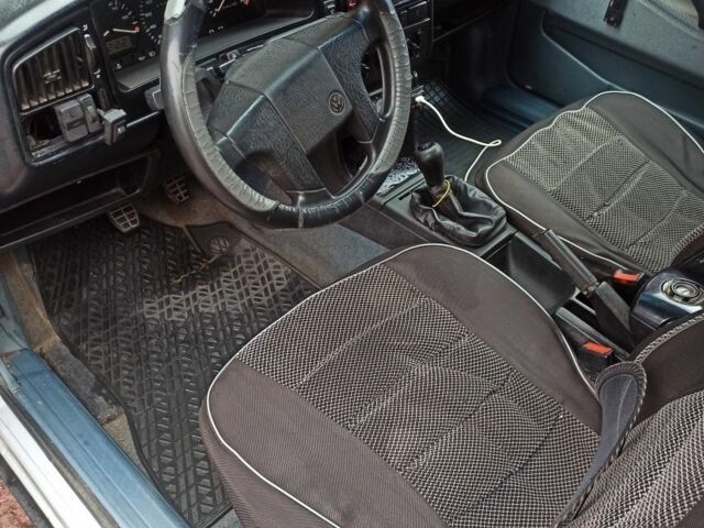 Серый Фольксваген Пассат, объемом двигателя 1.8 л и пробегом 480 тыс. км за 2000 $, фото 5 на Automoto.ua