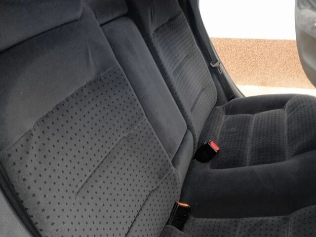 Серый Фольксваген Пассат, объемом двигателя 1.6 л и пробегом 1000 тыс. км за 3500 $, фото 7 на Automoto.ua