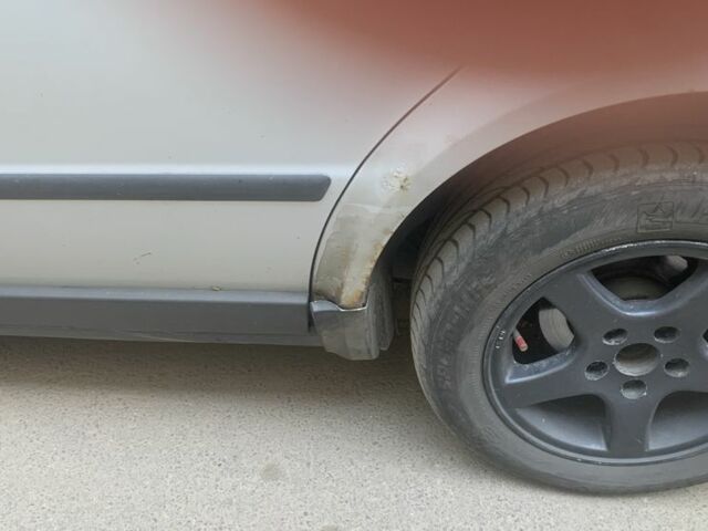 Сірий Фольксваген Пассат, об'ємом двигуна 1.9 л та пробігом 300 тис. км за 2700 $, фото 2 на Automoto.ua