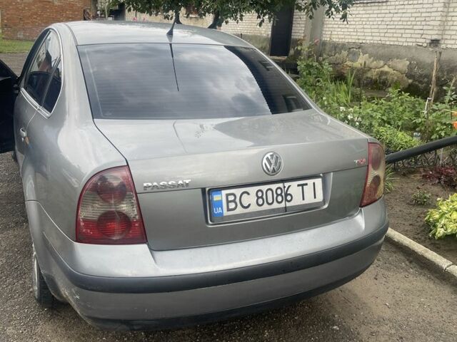 Серый Фольксваген Пассат, объемом двигателя 1.9 л и пробегом 200 тыс. км за 5000 $, фото 1 на Automoto.ua