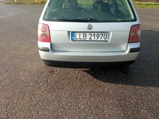 Серый Фольксваген Пассат, объемом двигателя 1.9 л и пробегом 1 тыс. км за 2500 $, фото 2 на Automoto.ua