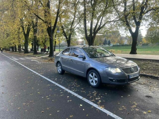 Серый Фольксваген Пассат, объемом двигателя 2 л и пробегом 250 тыс. км за 7000 $, фото 1 на Automoto.ua