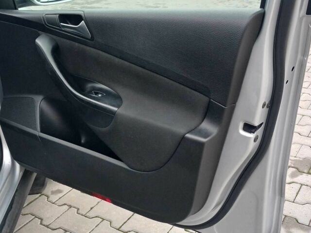 Сірий Фольксваген Пассат, об'ємом двигуна 1.4 л та пробігом 230 тис. км за 5700 $, фото 16 на Automoto.ua