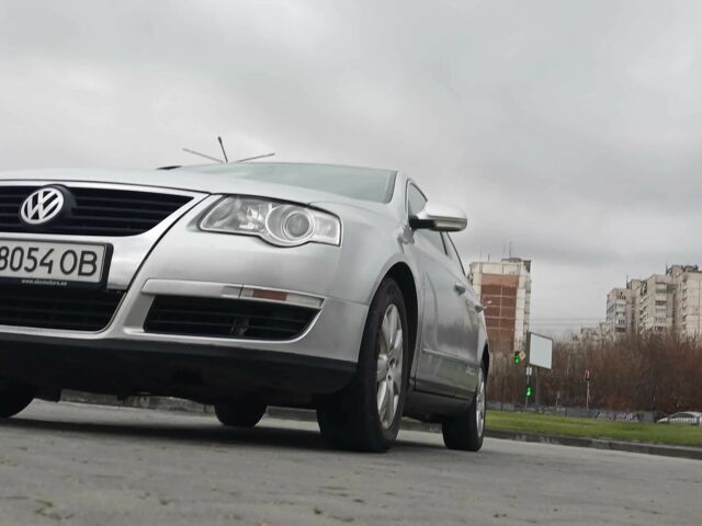 Сірий Фольксваген Пассат, об'ємом двигуна 1.4 л та пробігом 230 тис. км за 5700 $, фото 13 на Automoto.ua