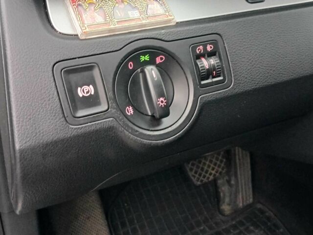 Сірий Фольксваген Пассат, об'ємом двигуна 1.4 л та пробігом 230 тис. км за 5700 $, фото 22 на Automoto.ua