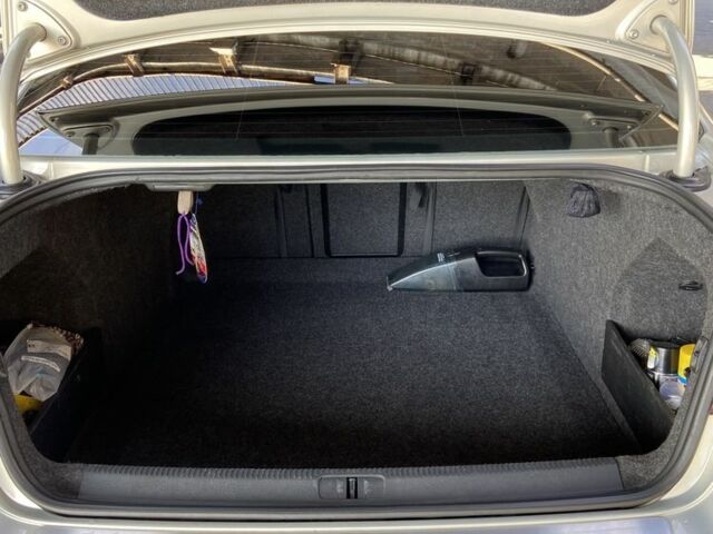 Фольксваген Пассат 2010 в Одессе на Automoto.ua Серый Фольксваген Пассат, объемом двигателя 2 л и пробегом 235 тыс. км за 6200 $, фото 14 на Automoto.ua