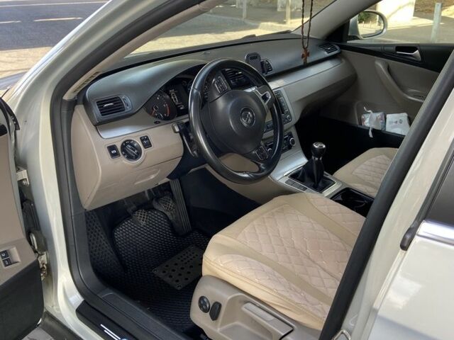 Фольксваген Пассат 2010 в Одессе на Automoto.ua Серый Фольксваген Пассат, объемом двигателя 2 л и пробегом 235 тыс. км за 6200 $, фото 16 на Automoto.ua