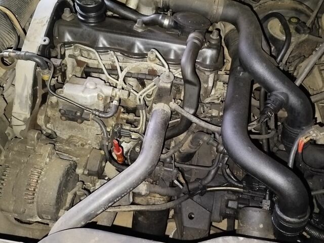 Серый Фольксваген Пассат, объемом двигателя 0 л и пробегом 400 тыс. км за 800 $, фото 5 на Automoto.ua