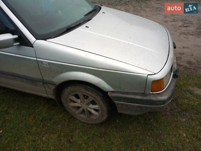 Серый Фольксваген Пассат, объемом двигателя 1.6 л и пробегом 300 тыс. км за 1600 $, фото 5 на Automoto.ua