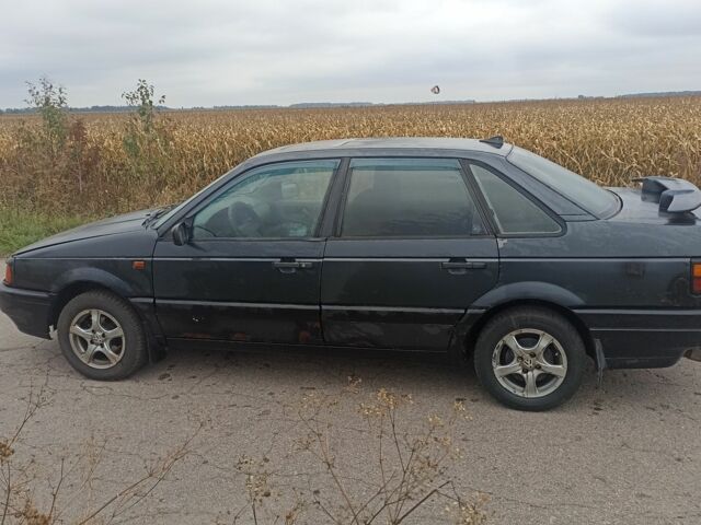 Серый Фольксваген Пассат, объемом двигателя 1.8 л и пробегом 372 тыс. км за 1100 $, фото 4 на Automoto.ua