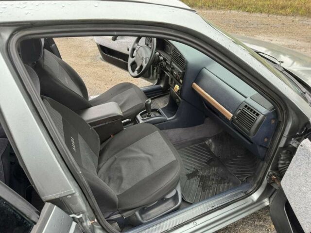 Серый Фольксваген Пассат, объемом двигателя 1.6 л и пробегом 470 тыс. км за 1150 $, фото 10 на Automoto.ua