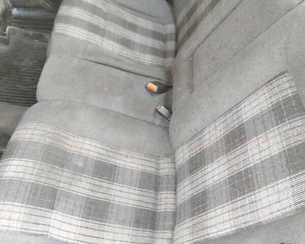 Серый Фольксваген Пассат, объемом двигателя 1.8 л и пробегом 496 тыс. км за 1700 $, фото 10 на Automoto.ua