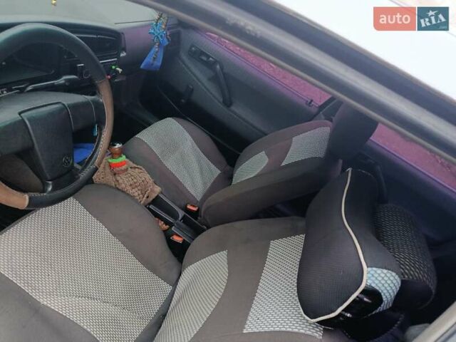 Серый Фольксваген Пассат, объемом двигателя 1.78 л и пробегом 250 тыс. км за 1150 $, фото 7 на Automoto.ua