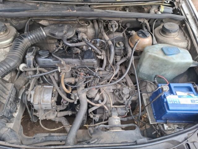 Серый Фольксваген Пассат, объемом двигателя 1.6 л и пробегом 2 тыс. км за 1150 $, фото 3 на Automoto.ua