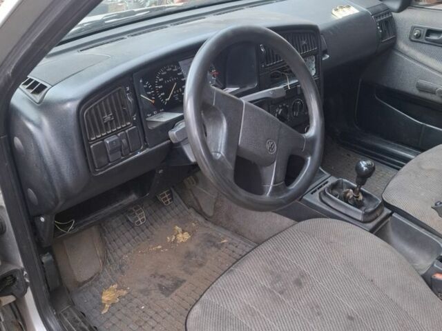 Серый Фольксваген Пассат, объемом двигателя 1.6 л и пробегом 2 тыс. км за 1150 $, фото 2 на Automoto.ua